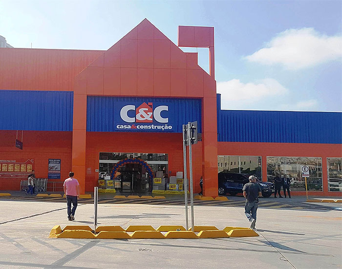 Repaginada, unidade C&C Casa & Construção é reinaugurada em Osasco