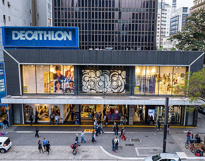 Conheça a nova unidade da Decathlon, no coração da Avenida Paulista, em São  Paulo. 