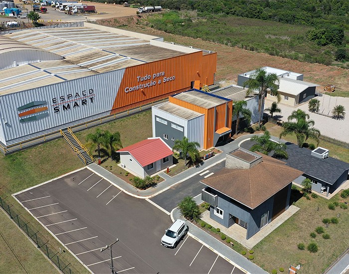 Espaço Smart inaugura fábrica de esquadrias de PVC em Ponta Grossa (PR) 