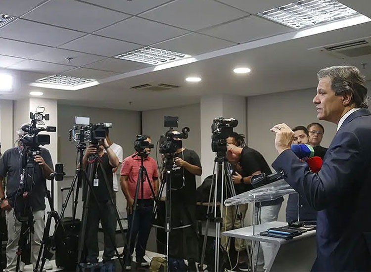 Reunião à vista