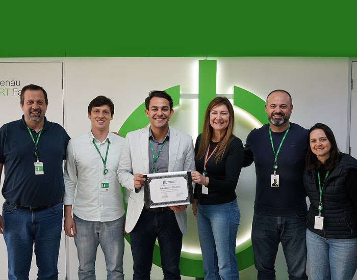 Schneider Electric é diplomada por sua Fábrica Zero CO2 em Blumenau