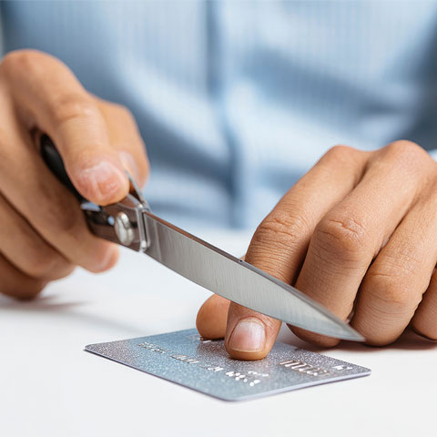 Estudo da CNDL e do SPC Brasil mostra recuo na procura por crédito no País