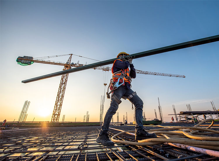 Otimismo volta à construção