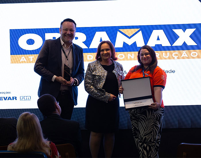 Obramax é premiada por capacitação gratuita para profissionais da construção 