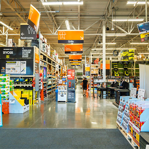 Índice de serviços a famílias cresce e varejo tem queda em janeiro, apura IGet 