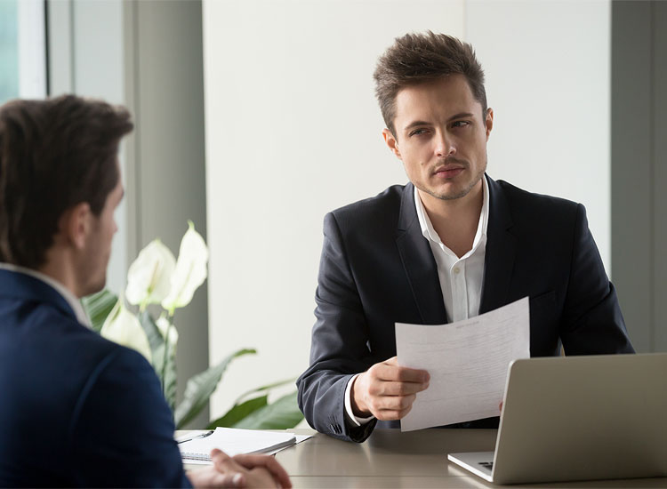 Empresários desconfiados 