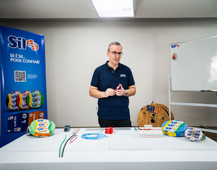 Sil Cabos Elétricos investe em produção de conteúdo para seu canal no YouTube