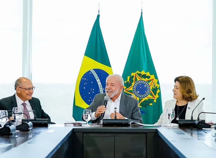 Governo anuncia pacote de medidas
